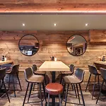 No 8 Bed & Bar 3* Verbier