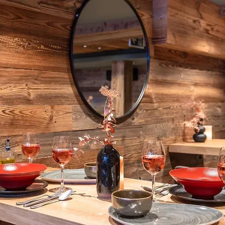 فندق No 8 Bed & Bar