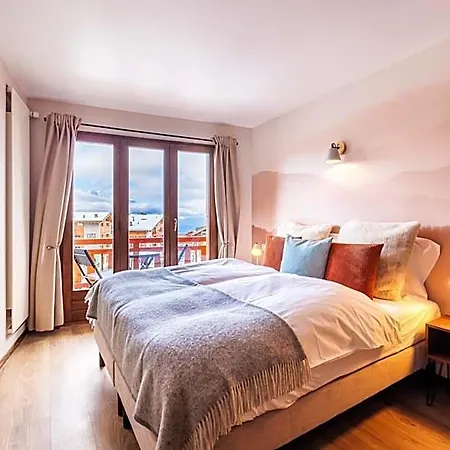 Hotel No 8 Bed & Bar