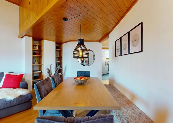 Отель No 8 Bed & Bar Вербье