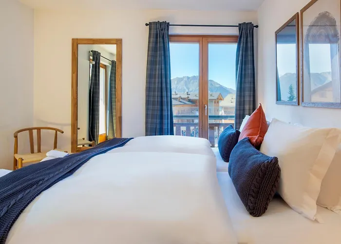 No 8 Bed & Bar 3*