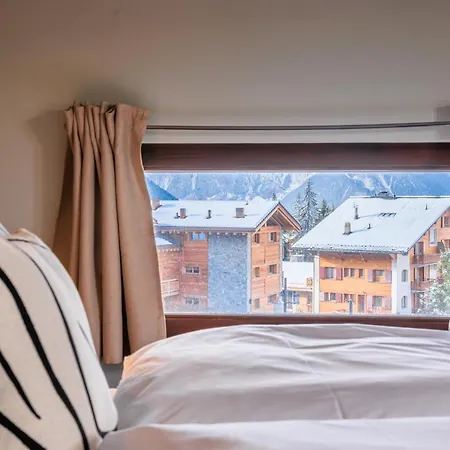 No 8 Bed & Bar Otel