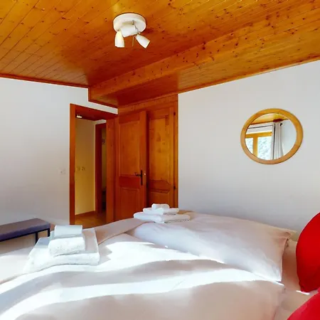 No 8 Bed & Bar Hotel