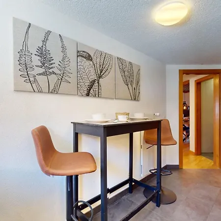 Hotel No 8 Bed & Bar 3*