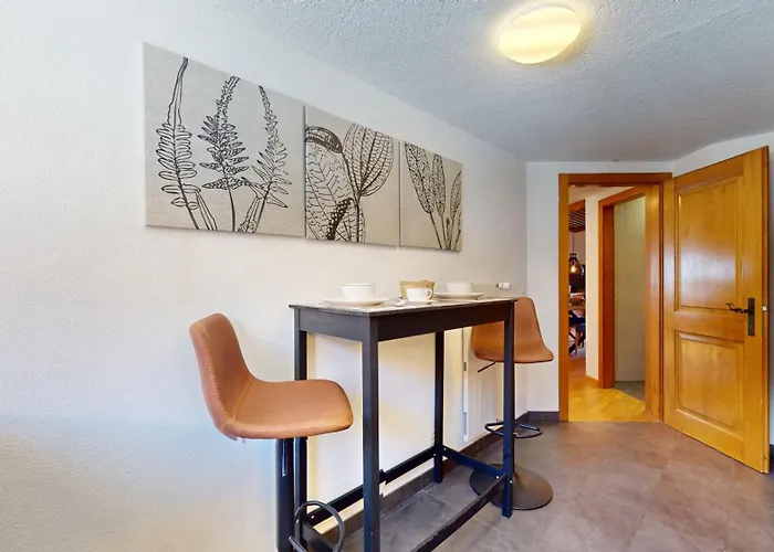 Hotel No 8 Bed & Bar 3*