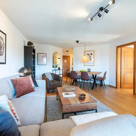 Hotel No 8 Bed & Bar