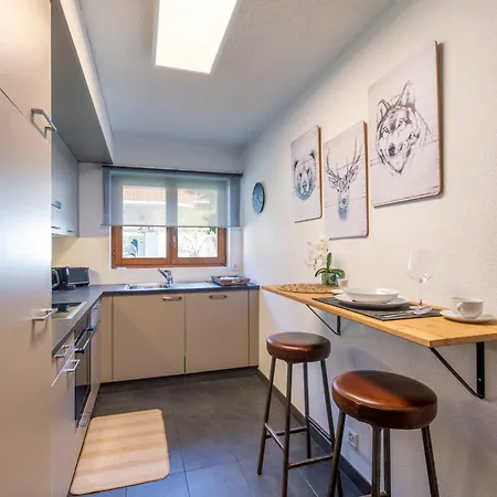 Hotel No 8 Bed & Bar 3*